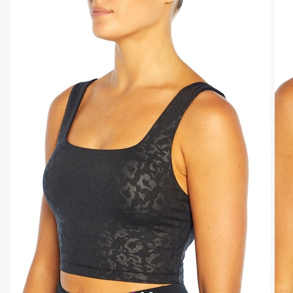 NWT Marika Black Embossed Lola Longline Sports Workout Bra Removable Pads Med - Picture 2 of 5